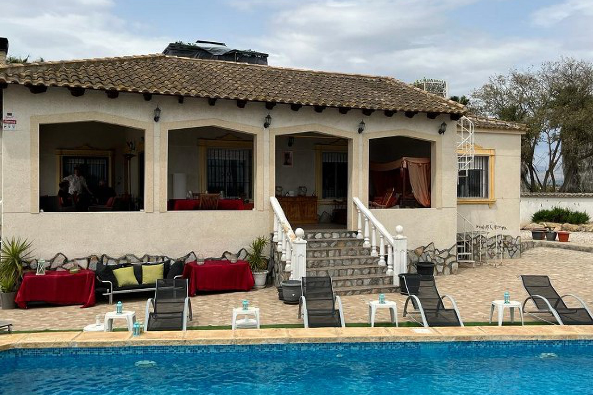 Villa in Catral (MGH-6036Q)